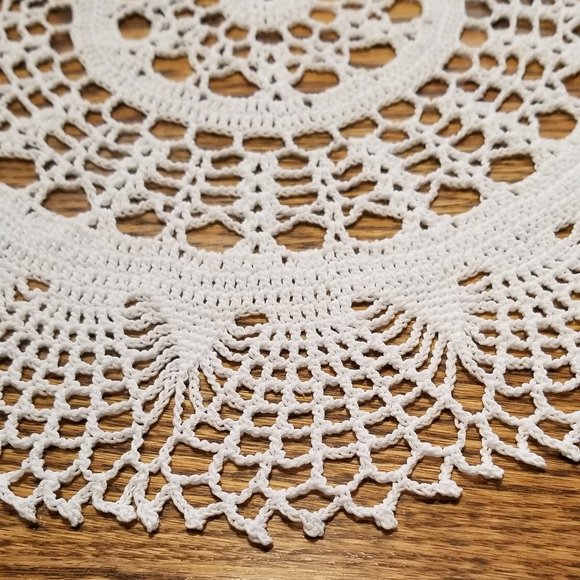 Pair of 16 1/2" each New Hand Crafted White Glory Pattern Doilies - Picture 3 of 4